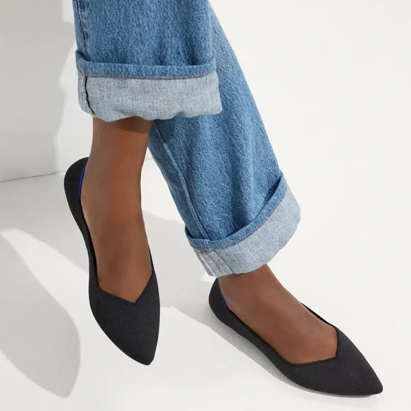Rothy’s The Point II Black Minimalist Pointy Flats Size 8 - Picture 2 of 14